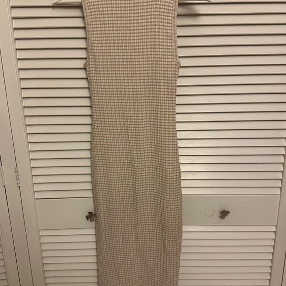 ARITZIA WILFRED Plaid Body-con dress with slit - Picture 4 of 4